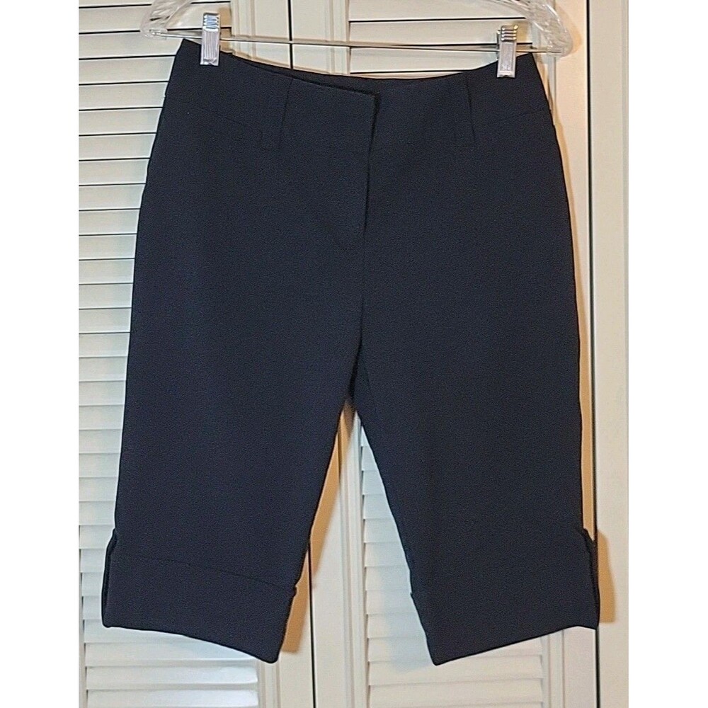 A. Byer Black Capri Pants Junior Size 7 Cuff & Button Detail